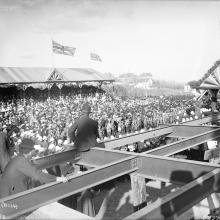 Crowd at Parliament Buildings, October 1st or 2nd 1909, Provincial Archives of Alberta, Photo B3378